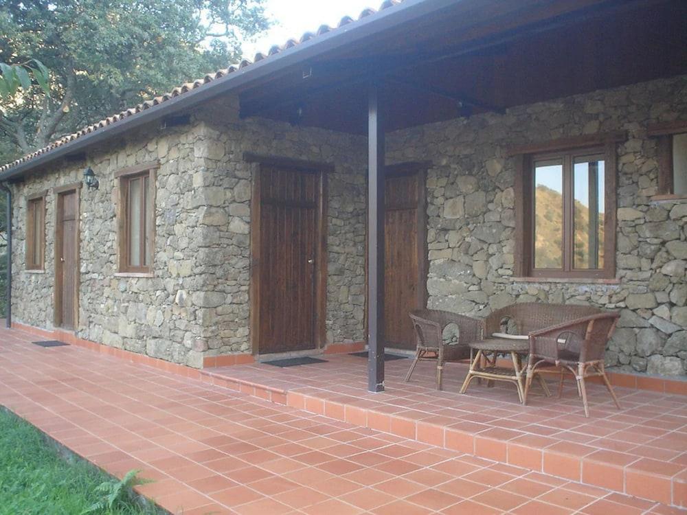 Agriturismo San Cataldo Motta Camastra Εξωτερικό φωτογραφία