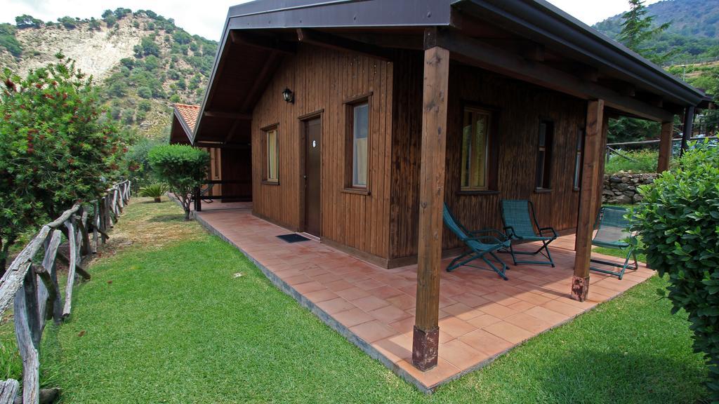 Agriturismo San Cataldo Motta Camastra Δωμάτιο φωτογραφία