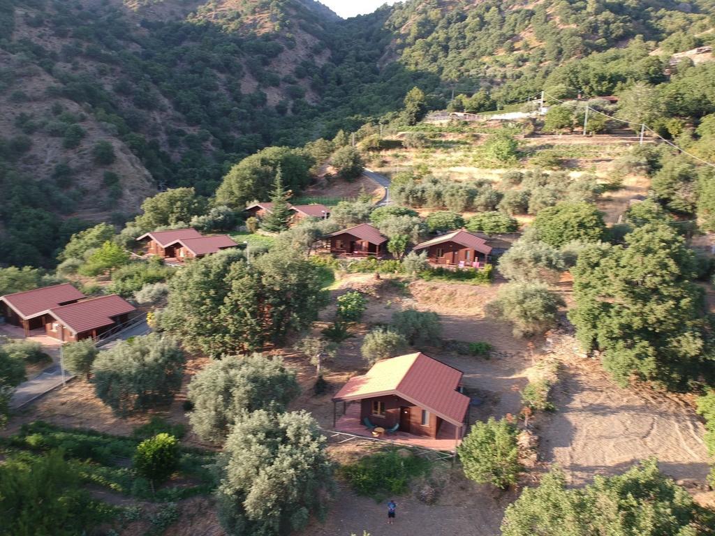 Agriturismo San Cataldo Motta Camastra Εξωτερικό φωτογραφία