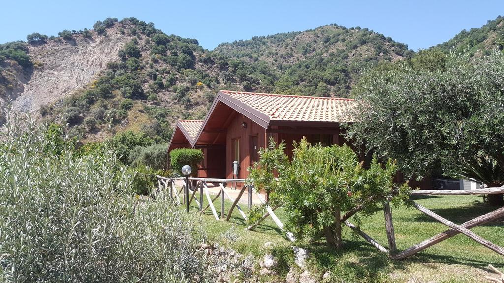 Agriturismo San Cataldo Motta Camastra Εξωτερικό φωτογραφία