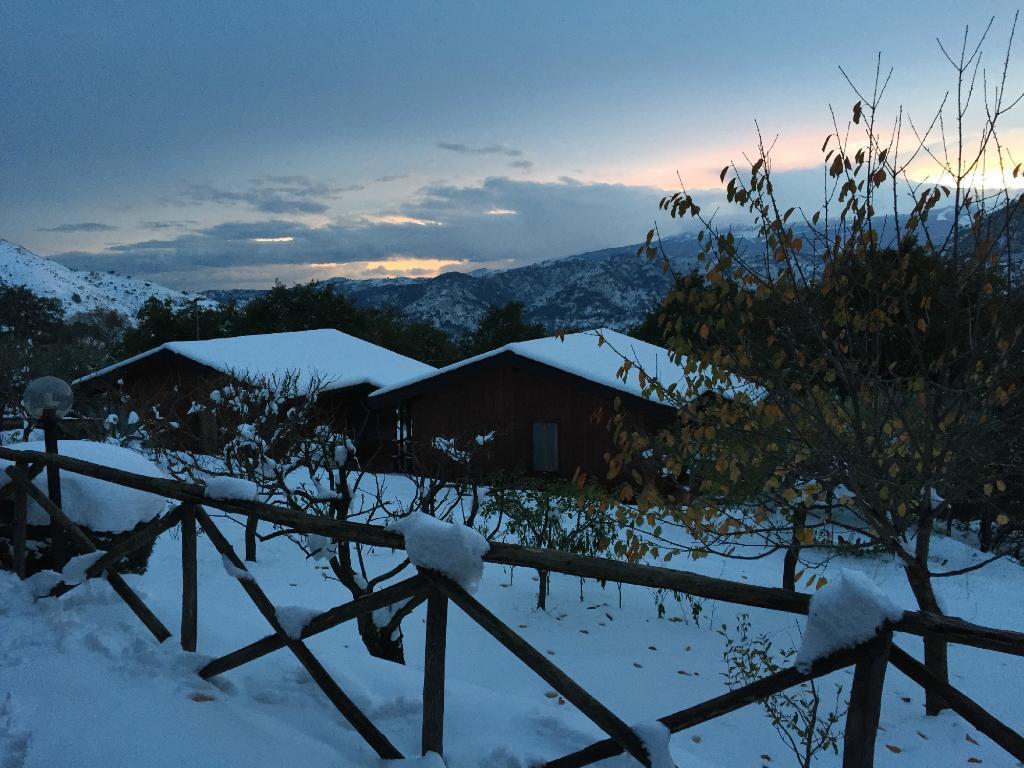 Agriturismo San Cataldo Motta Camastra Εξωτερικό φωτογραφία