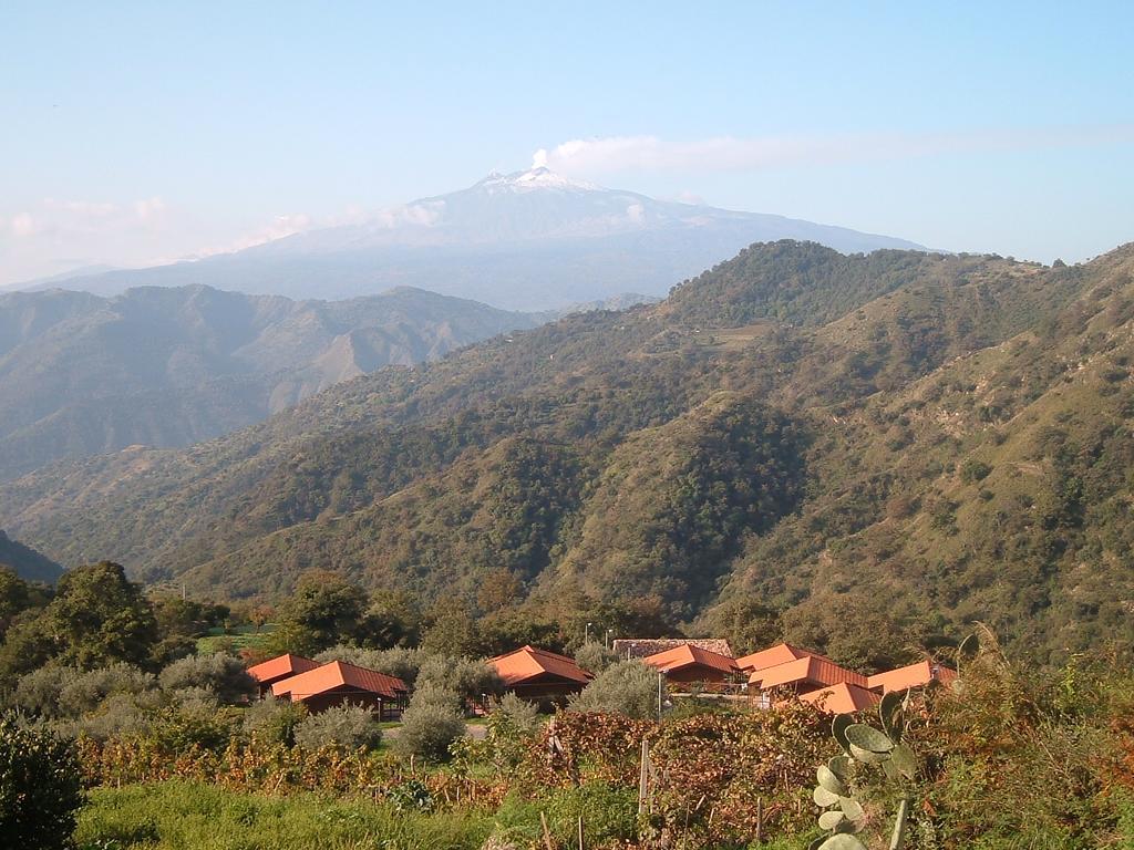 Agriturismo San Cataldo Motta Camastra Εξωτερικό φωτογραφία
